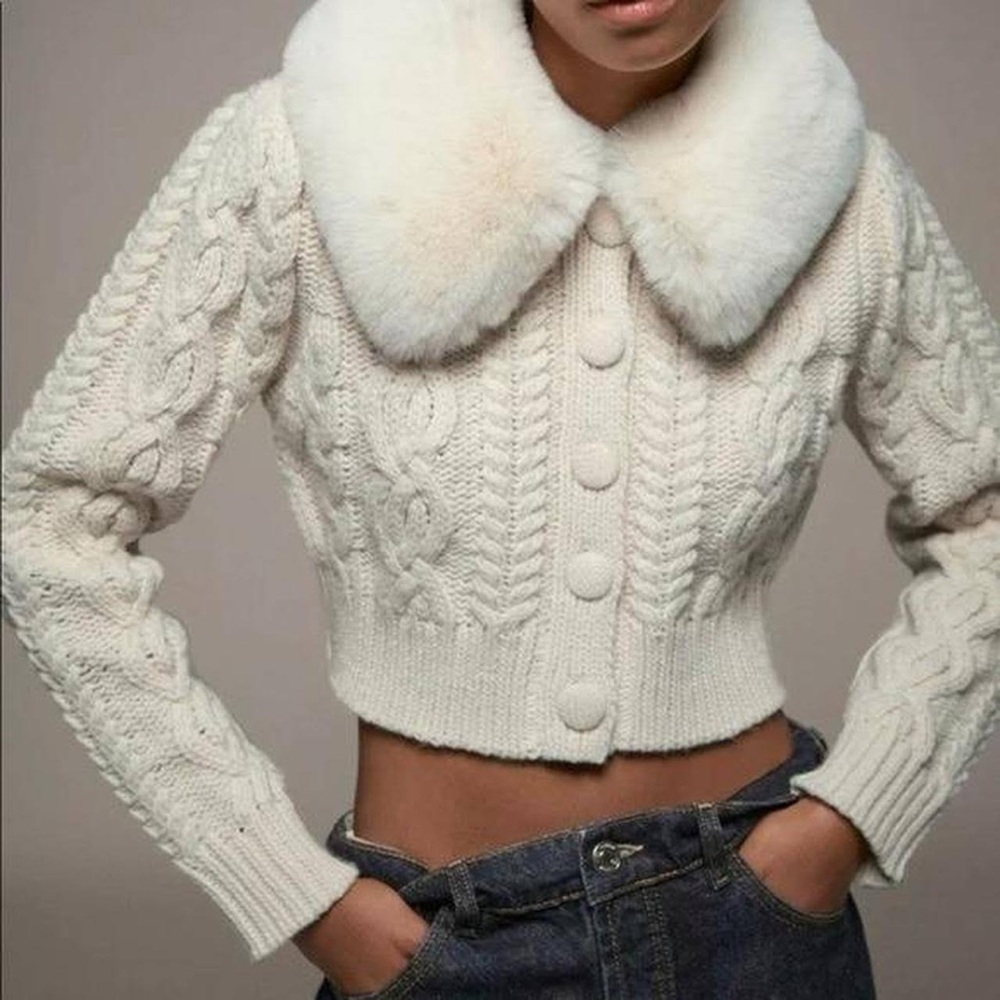 NEW! FAUX FUR TRIM KNIT CARDIGAN